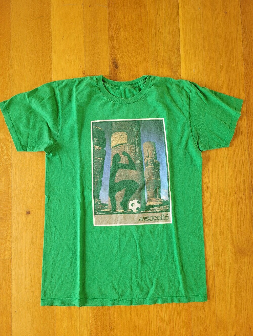 Mens t-shirt  - see pictures and description